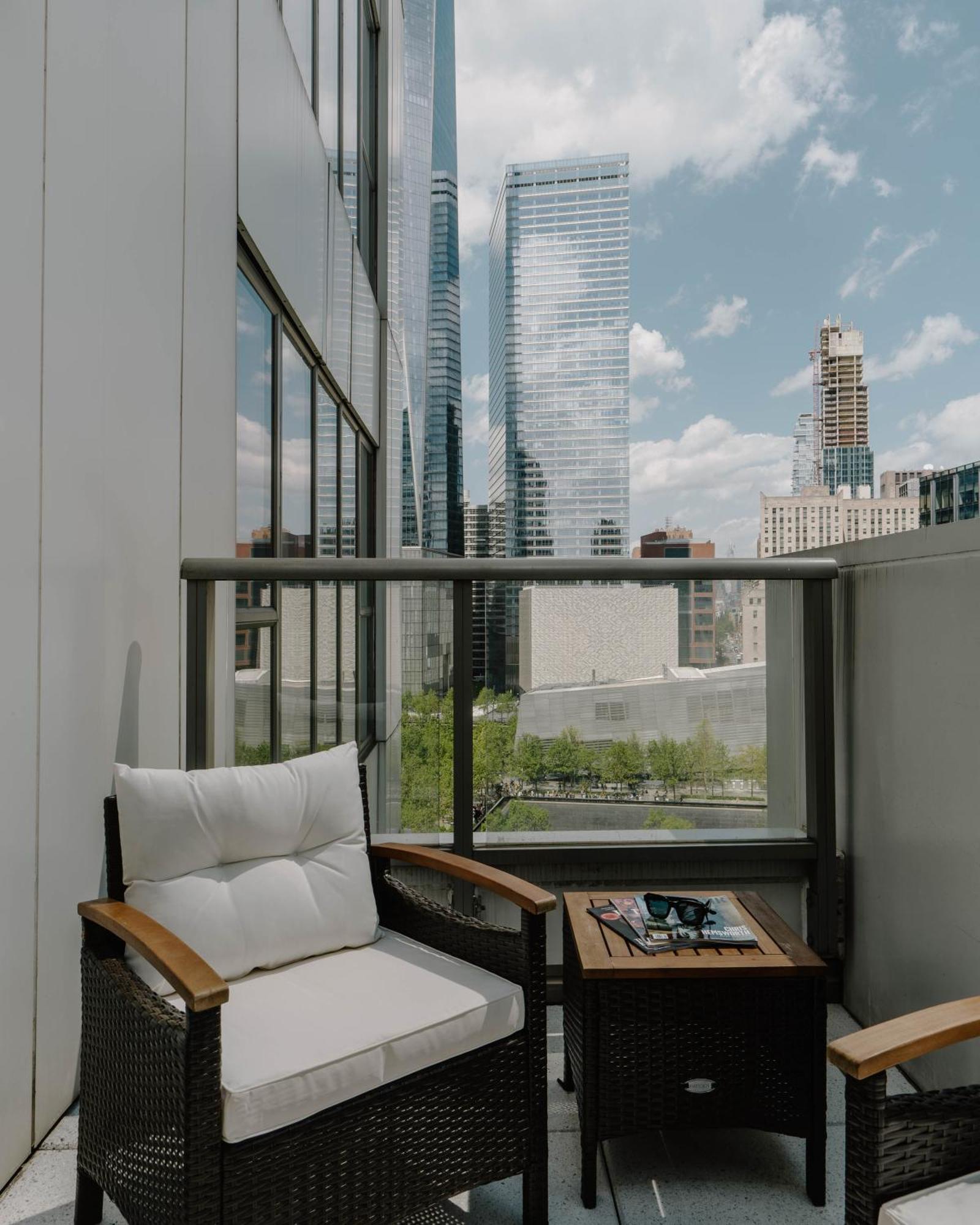 Club Quarters Hotel World Trade Center, New York City Exterior photo